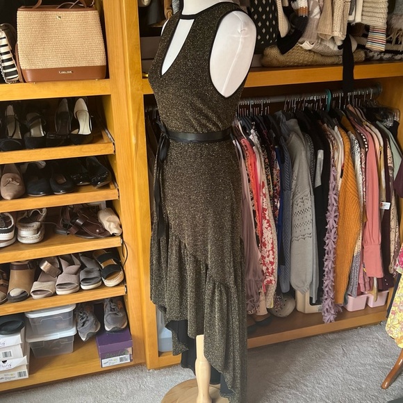 ⭐️BOGO FREE⭐️ ECOTE HiLo Open Back Halter Dress EUC Small 6 - Picture 9 of 14